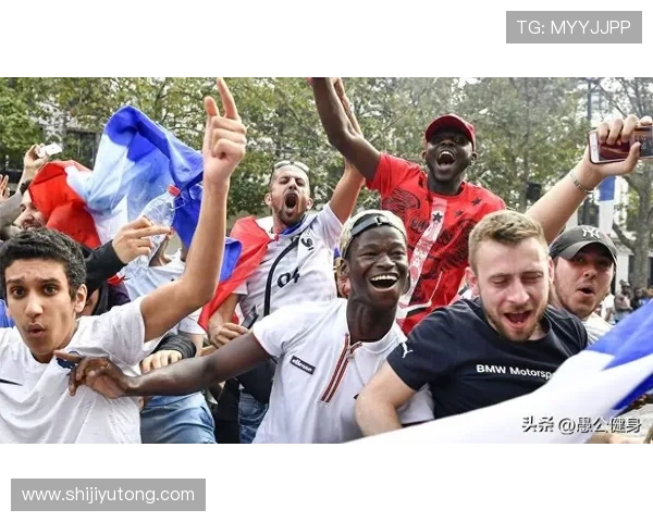 帅气足球明星壁纸精选让你随时感受运动激情与青春活力